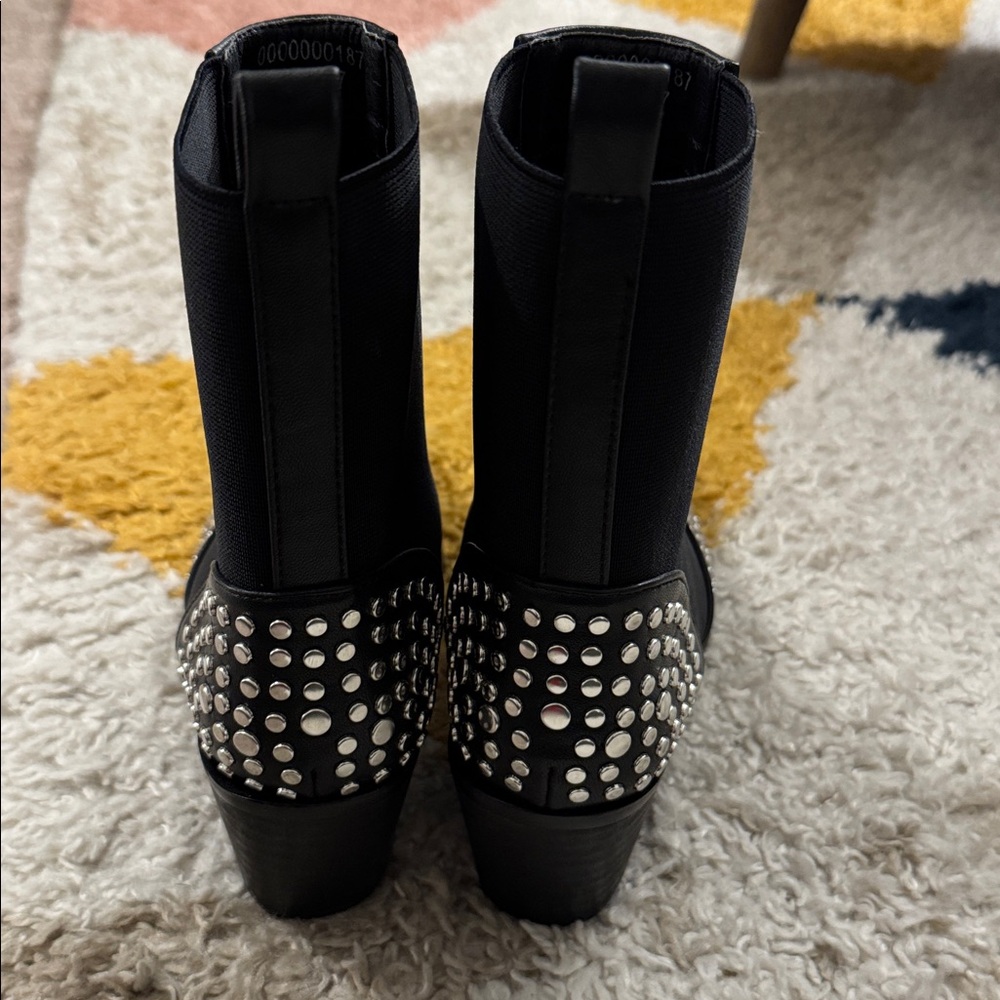 Studded Black booties - Picture 4 of 5